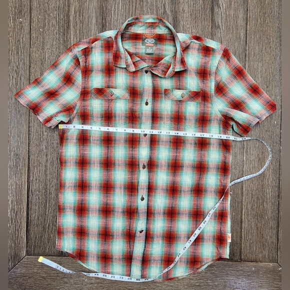 🌞 St. John's Bay Outdoor Button-up Short-Sleeve Men's Medium 🌞 - Picture 4 of 7